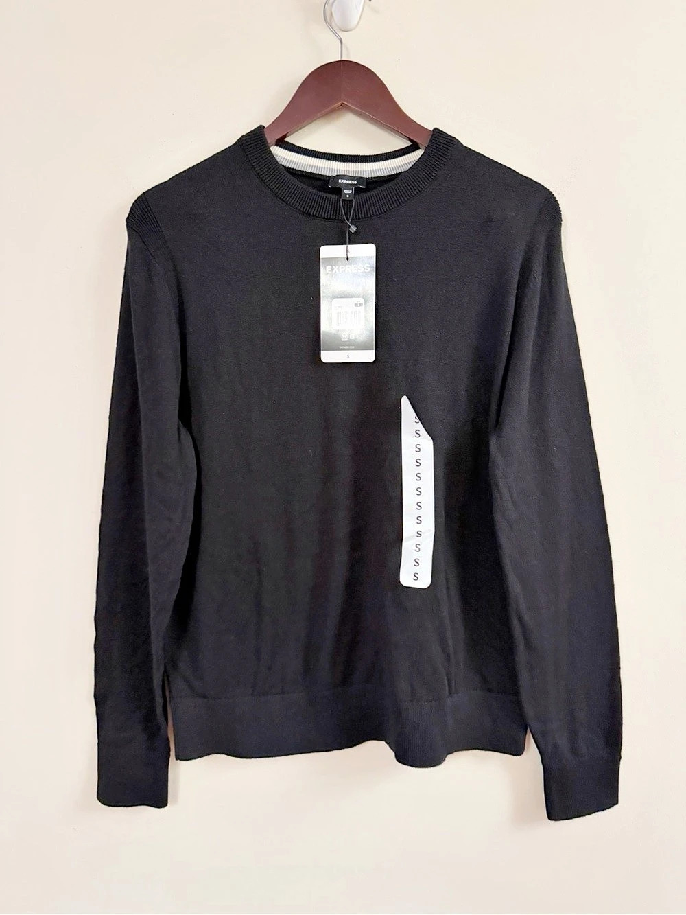 Express Crewneck Pullover Sweater in Black Size Small NWT